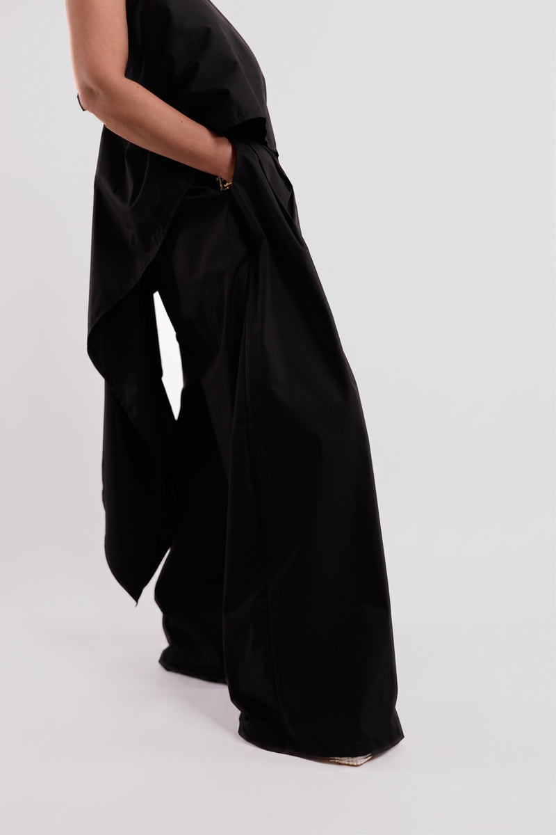 Black Pleated Wide-Leg Trousers