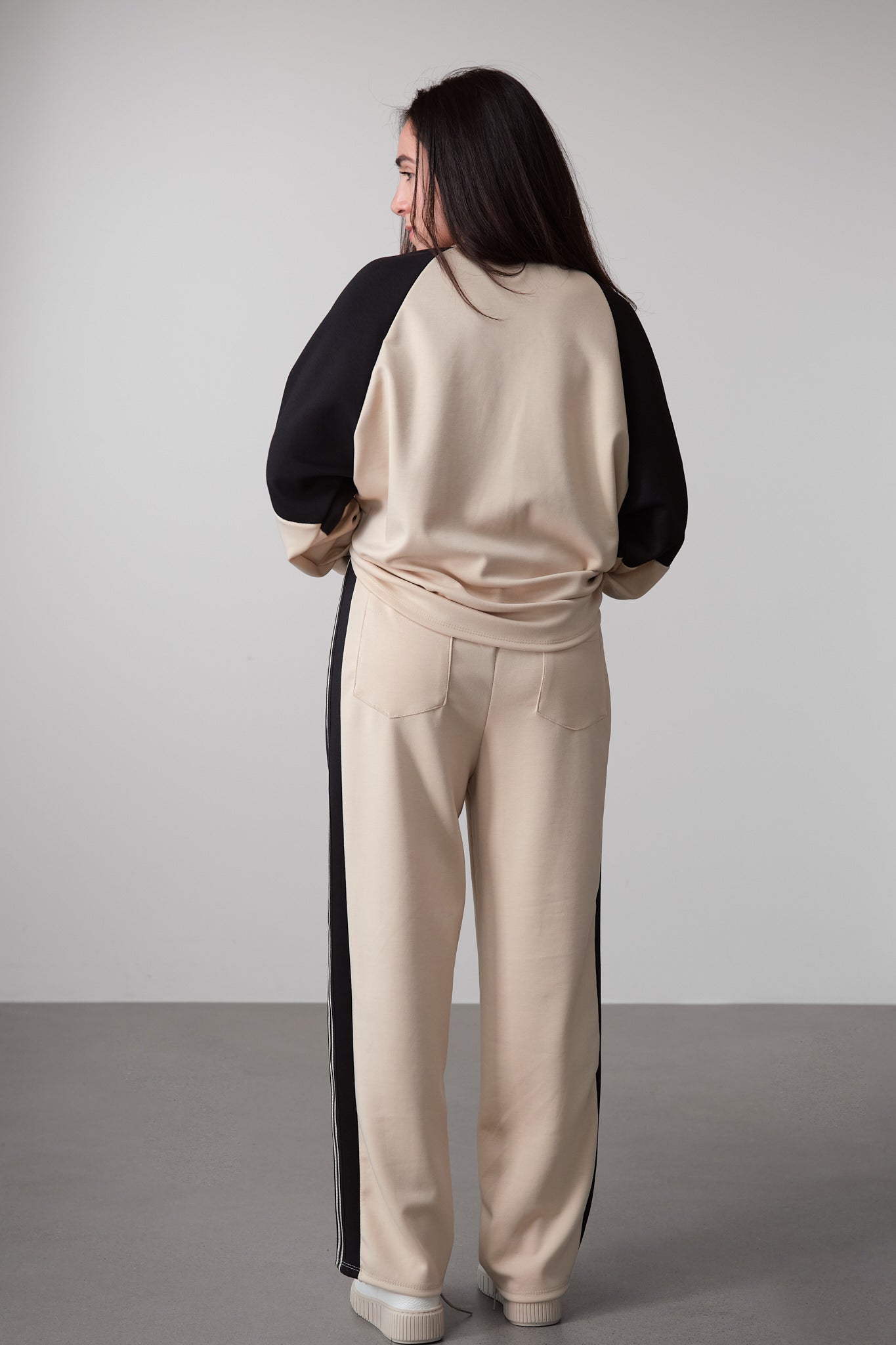 Casual Chic Logo Lounge Set