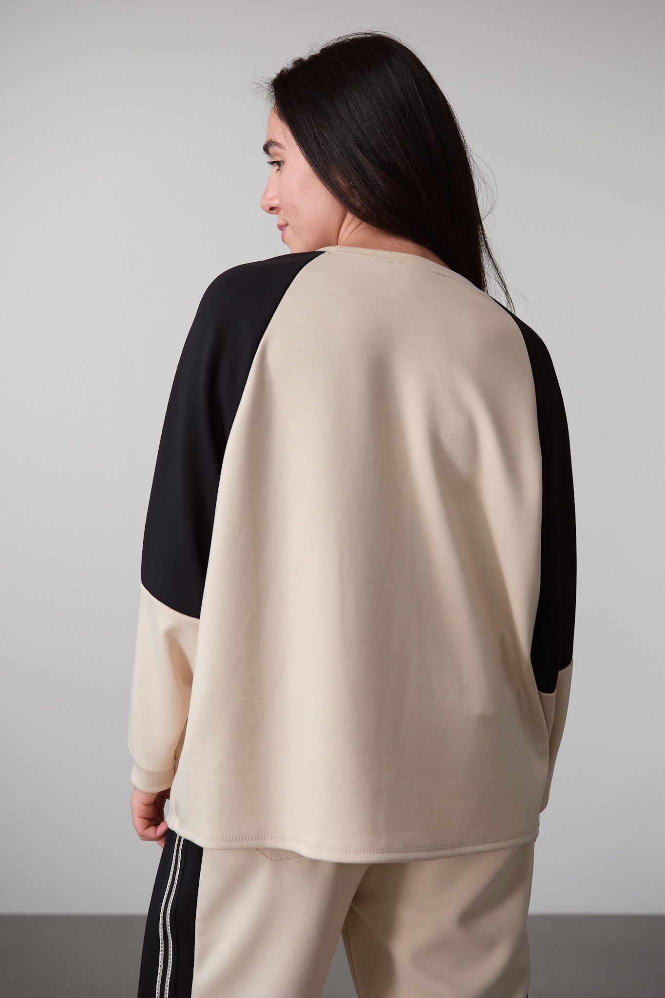 Casual Chic Logo Lounge Set