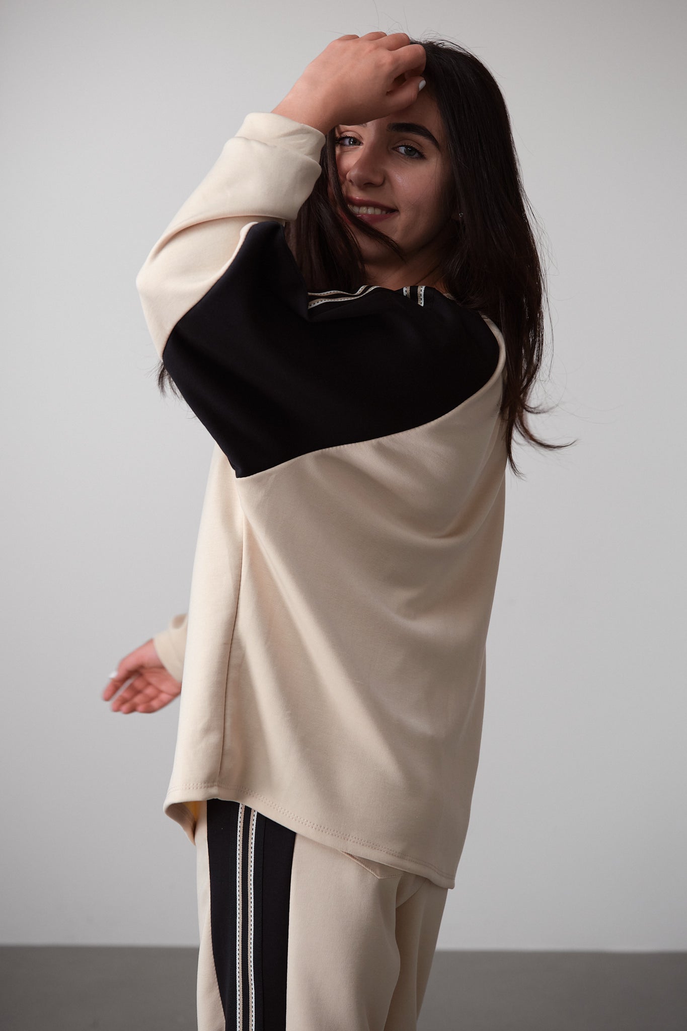 Casual Chic Logo Lounge Set