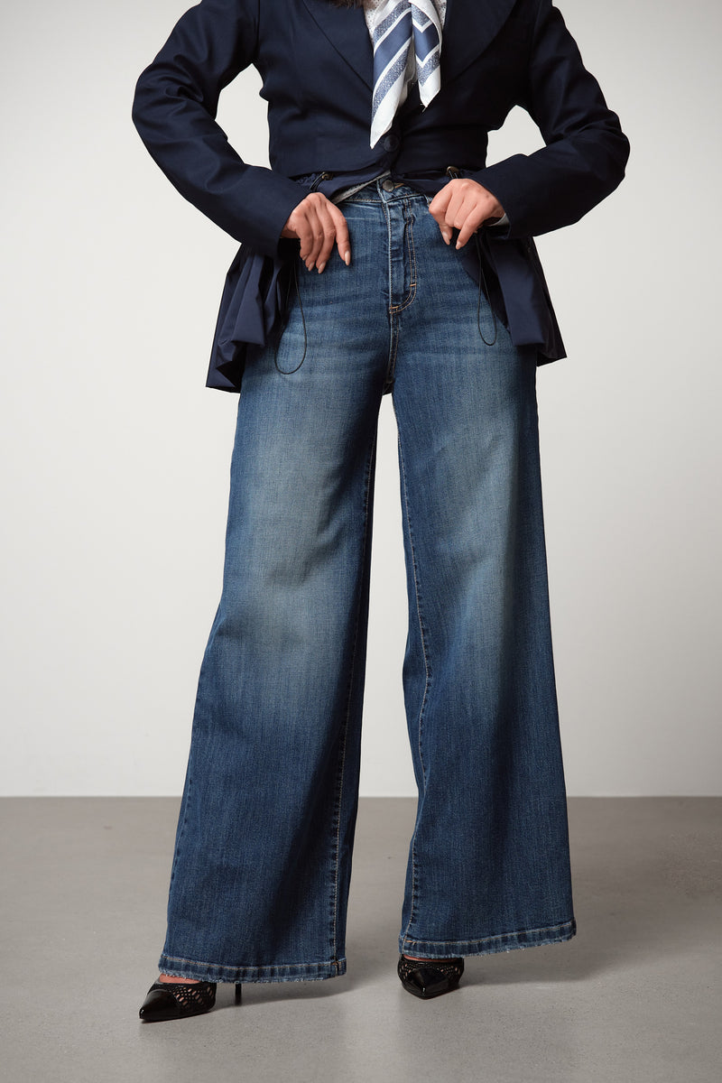Wide-Leg High-Rise Jeans