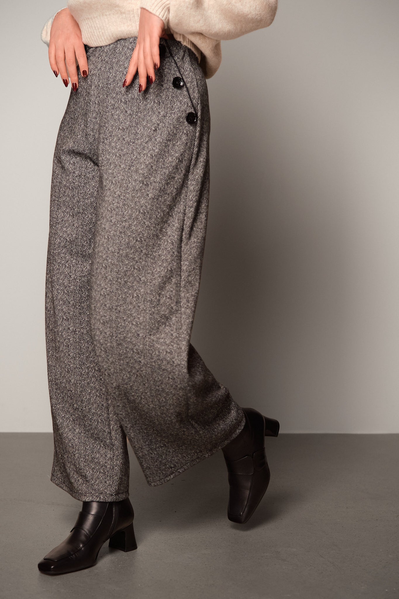 Buttoned Wool Trousers