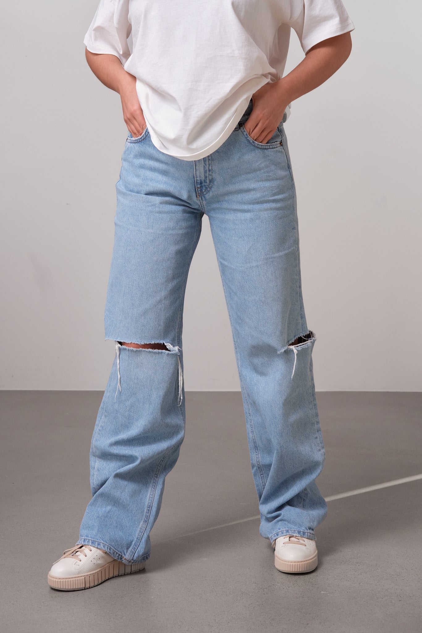 Light Wash Distressed Jeans