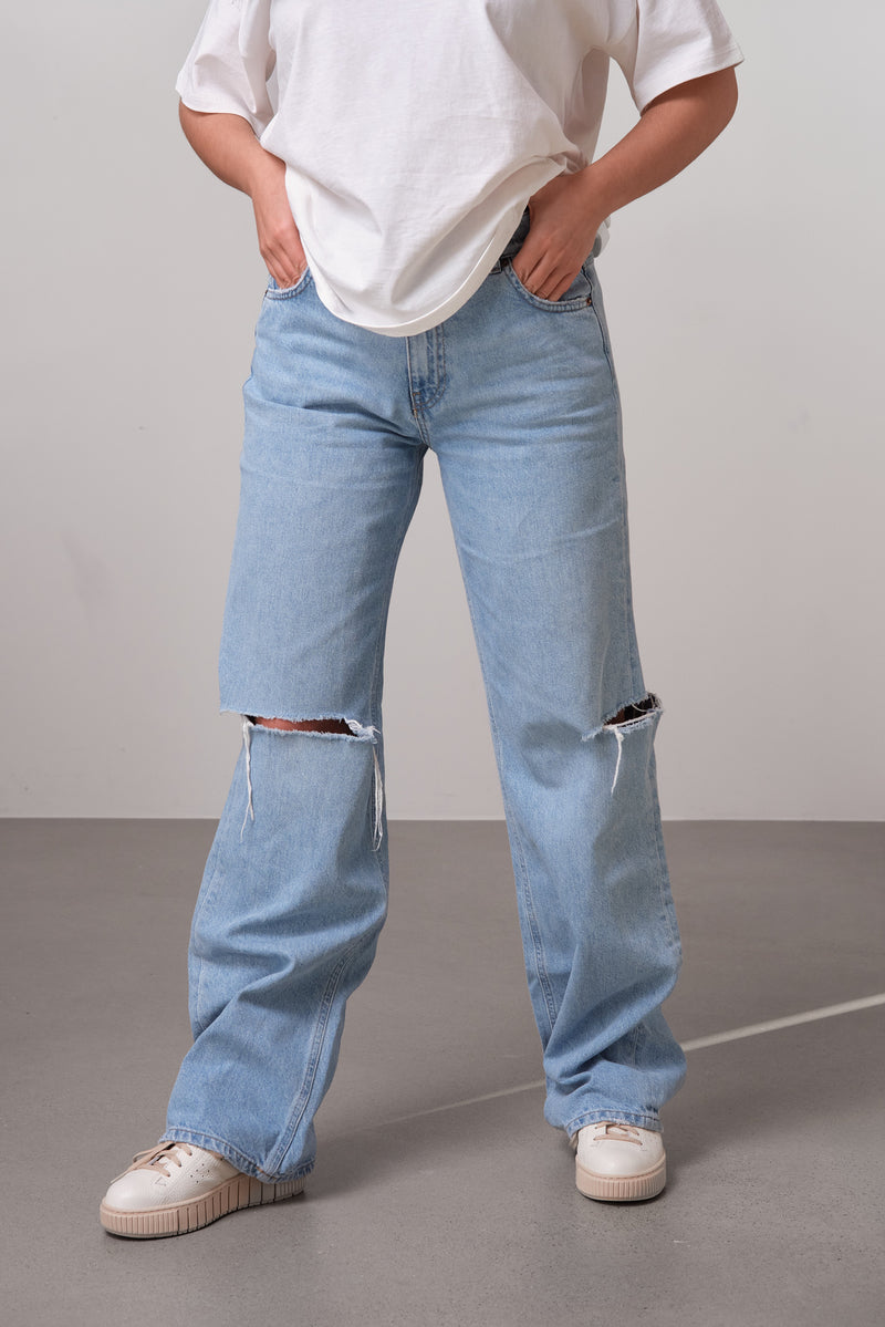 Light Wash Distressed Jeans