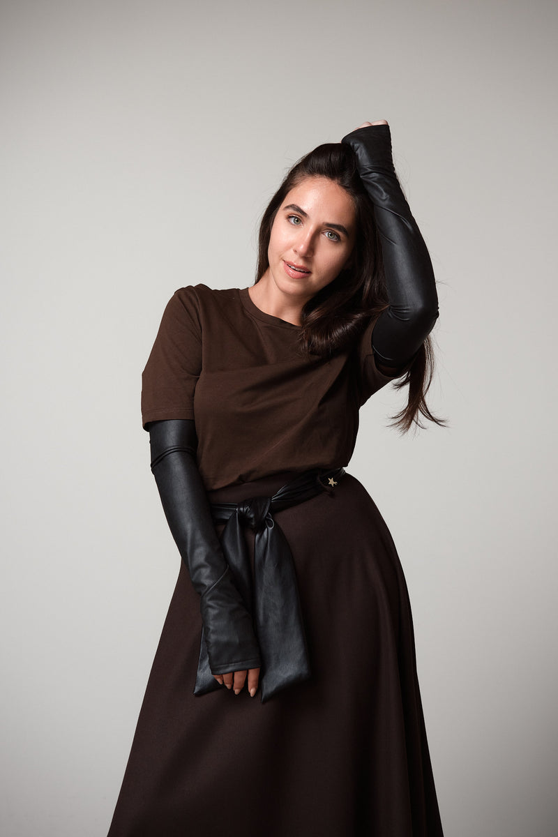 T-Shirt with Integrated Gloves