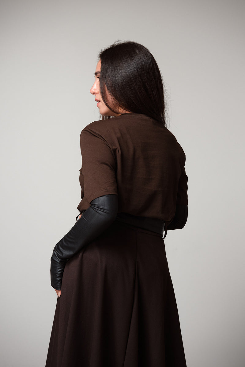 T-Shirt with Integrated Gloves