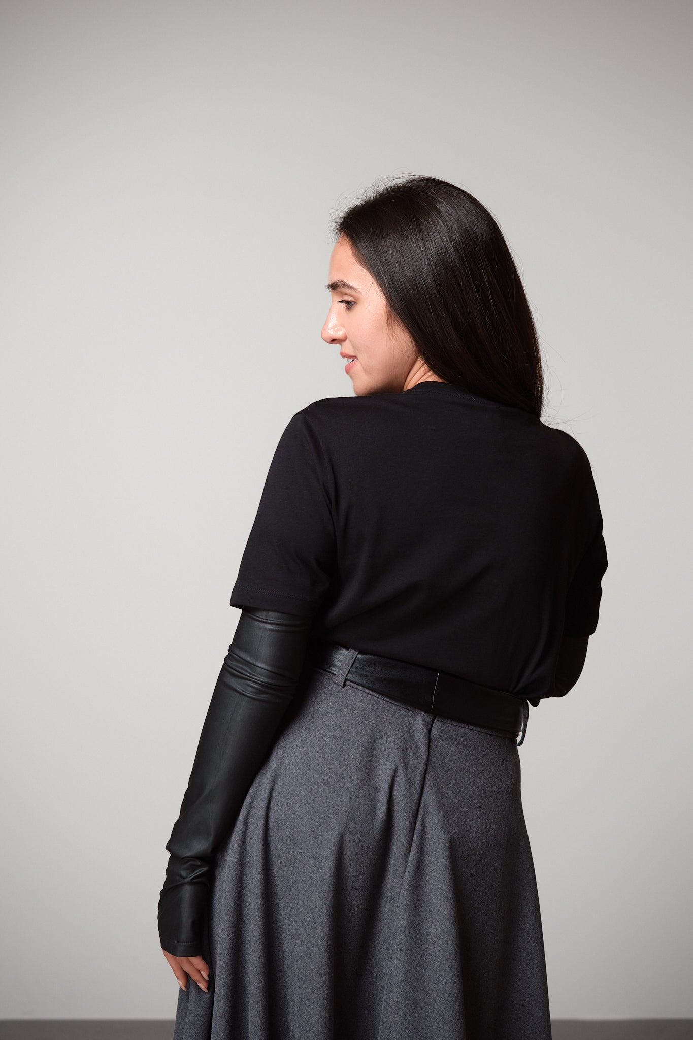 T-Shirt with Integrated Gloves