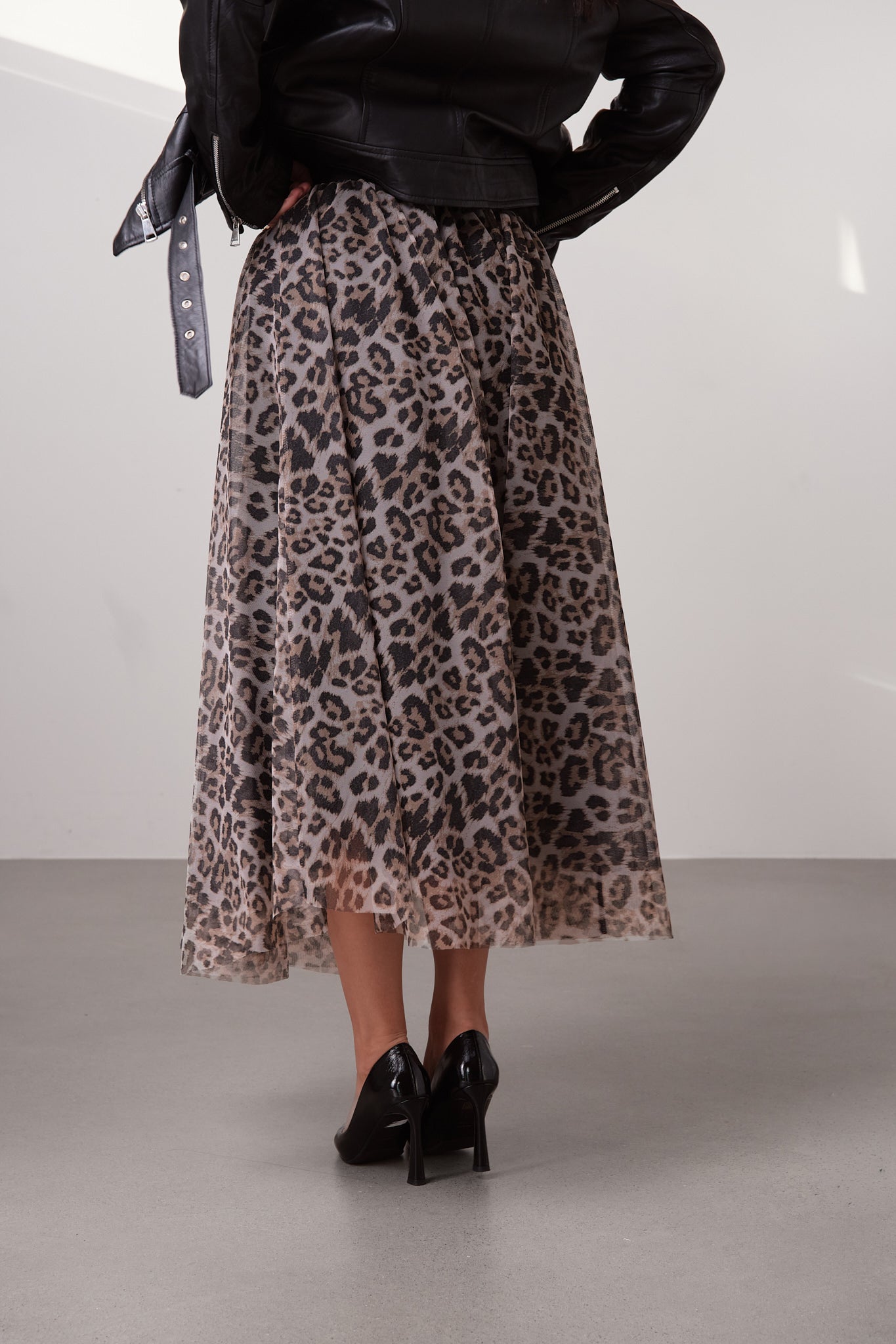 Leo Tulle Midi Skirt