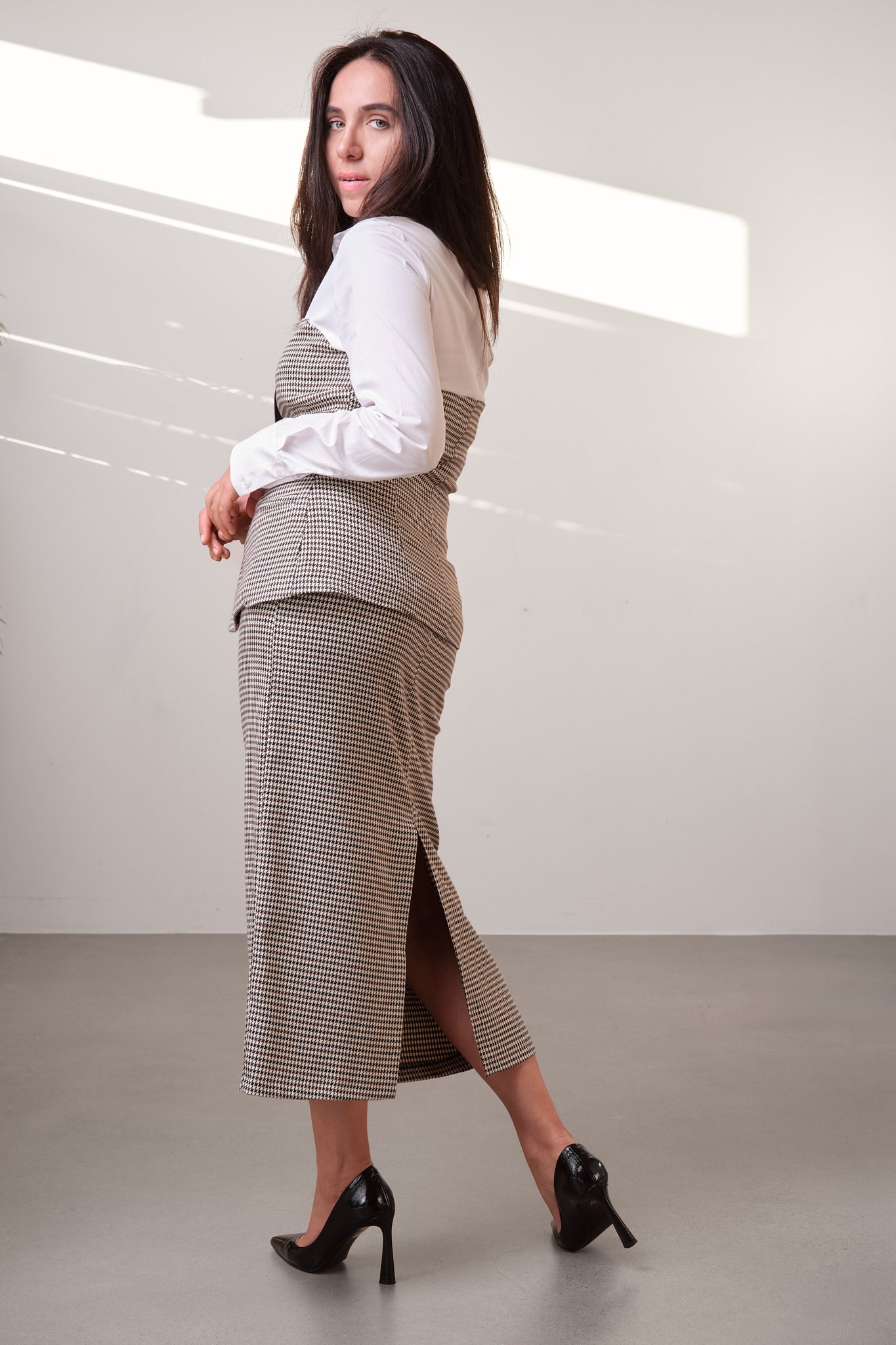 Houndstooth Midi Pencil Skirt