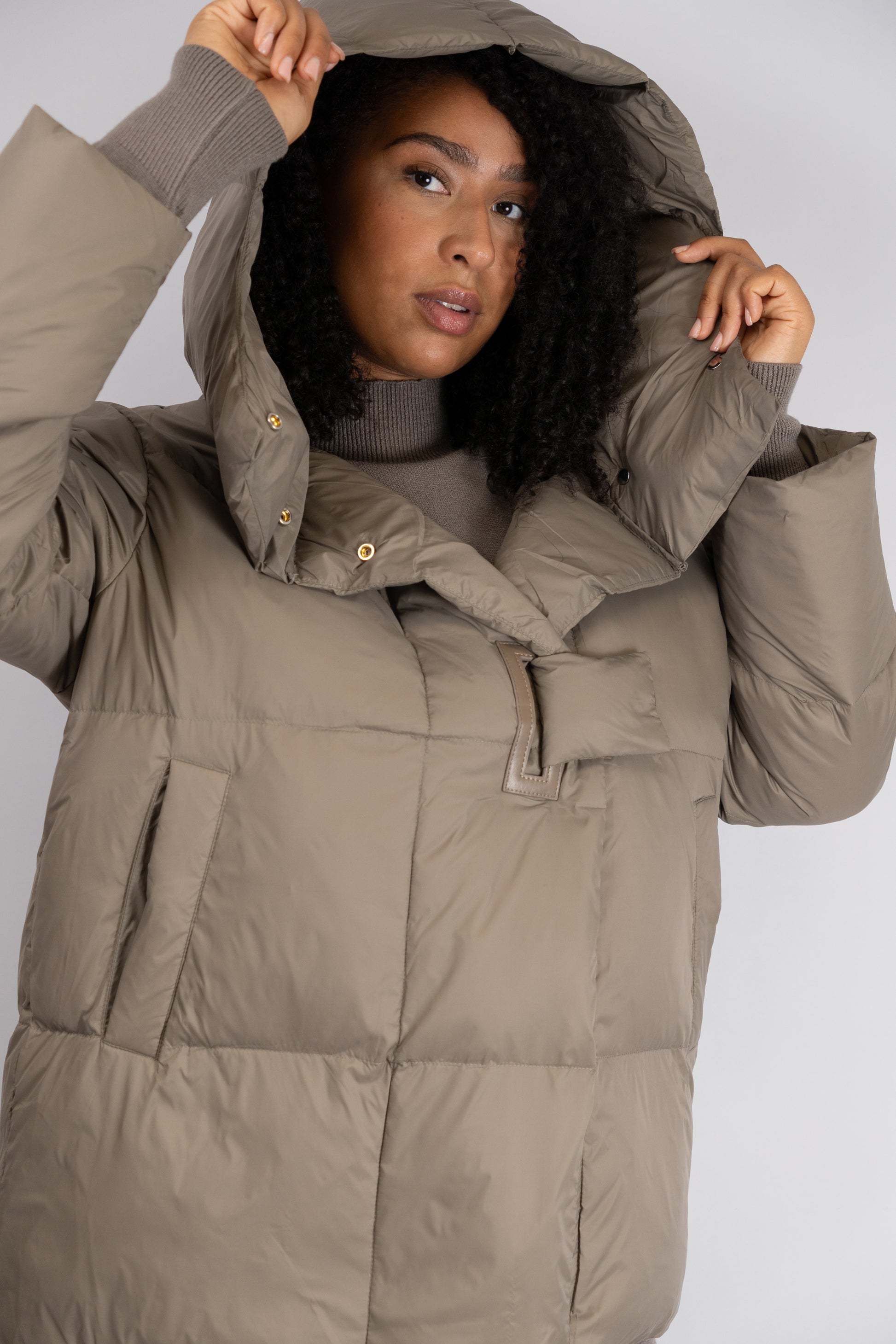 Front-Fastening Hooded Puffer Jacket