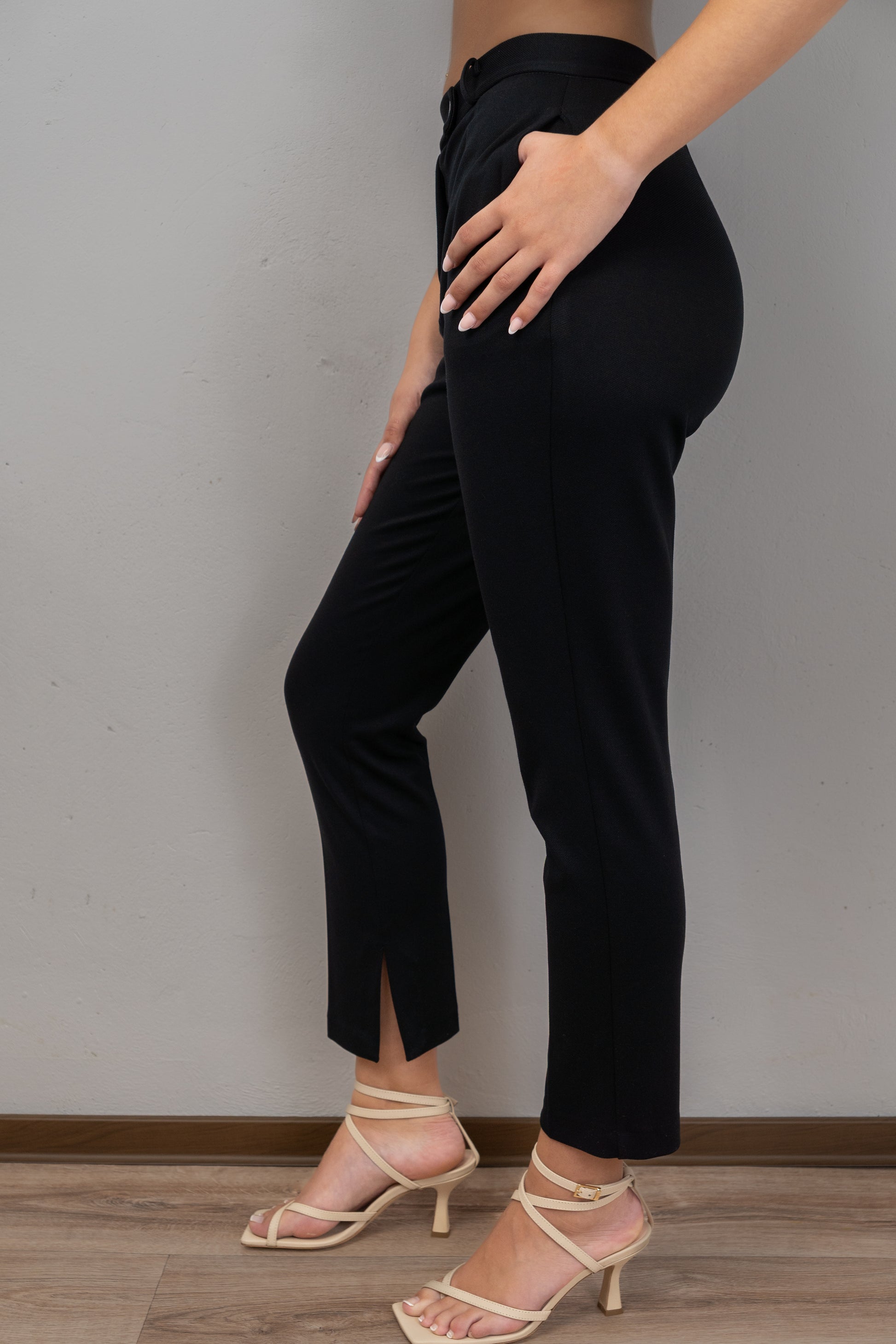 Cropped Cigarette Trousers