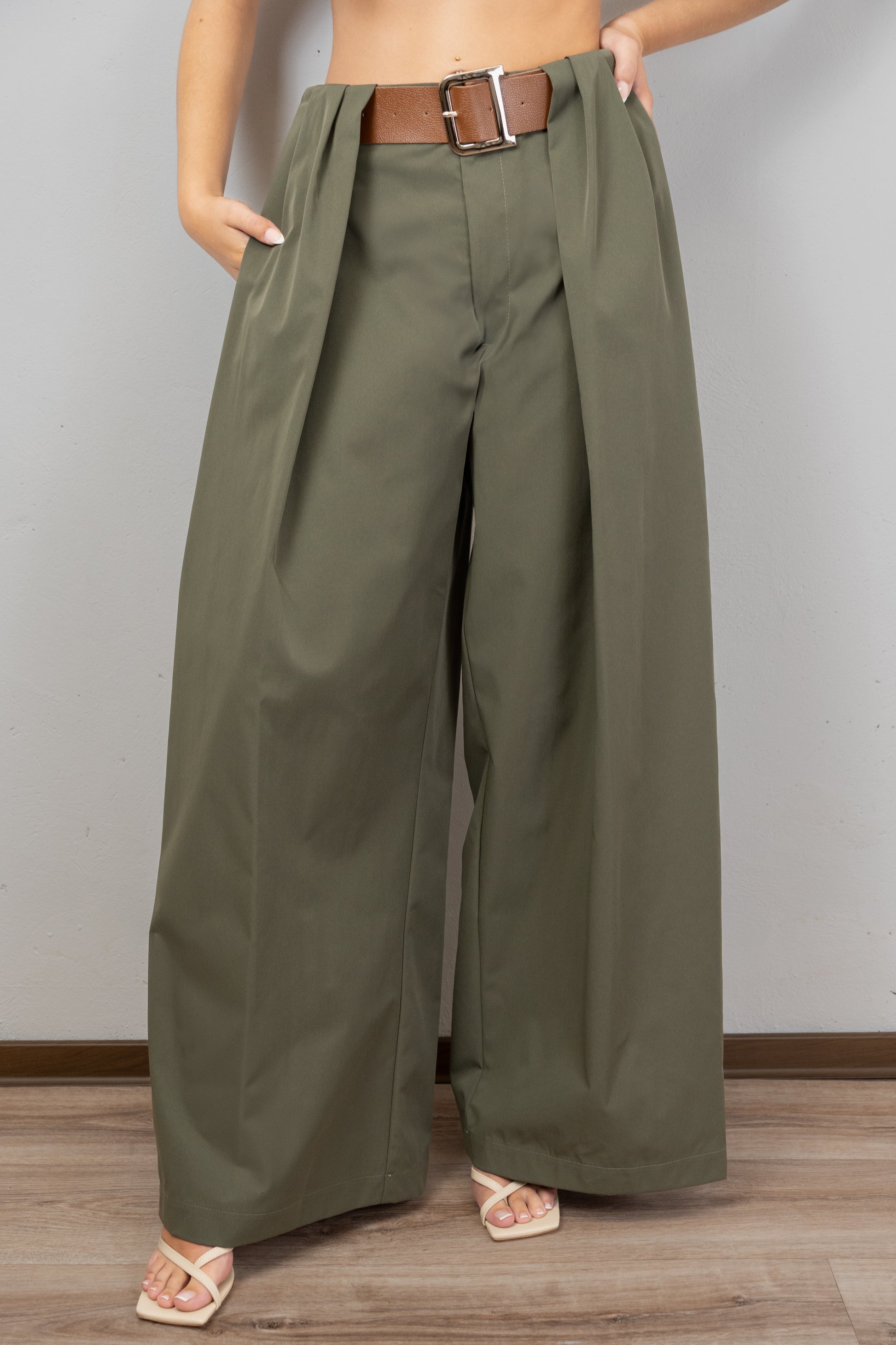 Wide-Legged Trousers with Belt
