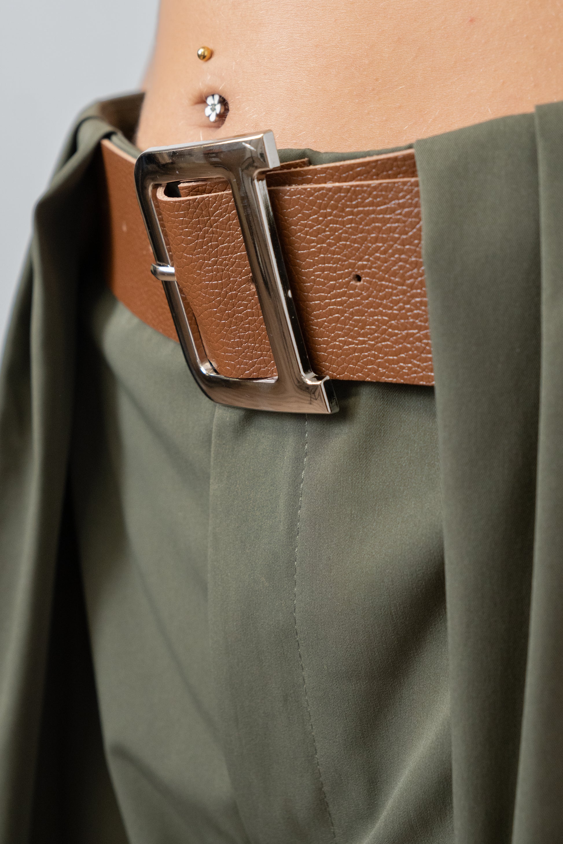 Wide-Legged Trousers with Belt