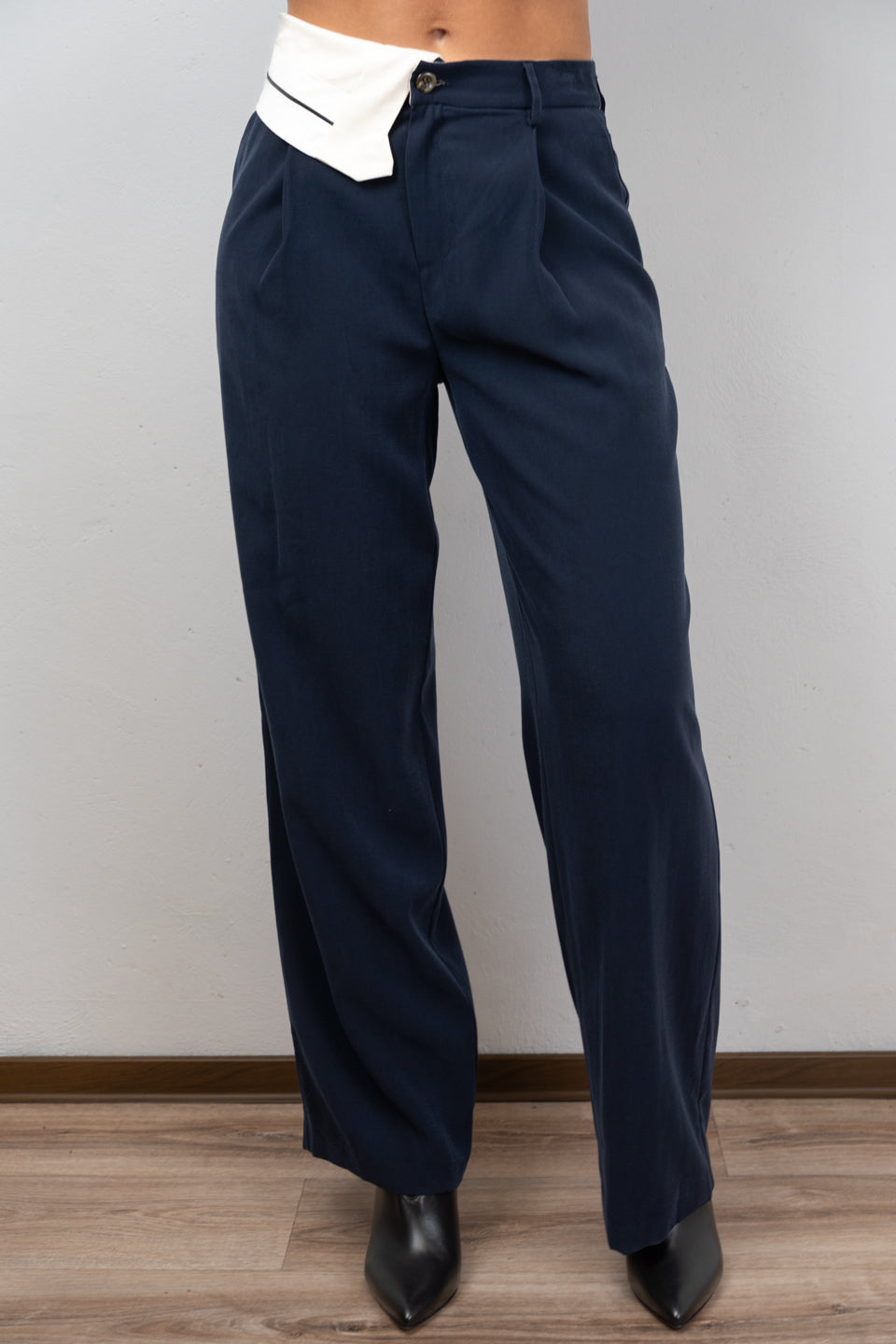 Contrast Waistband Trousers