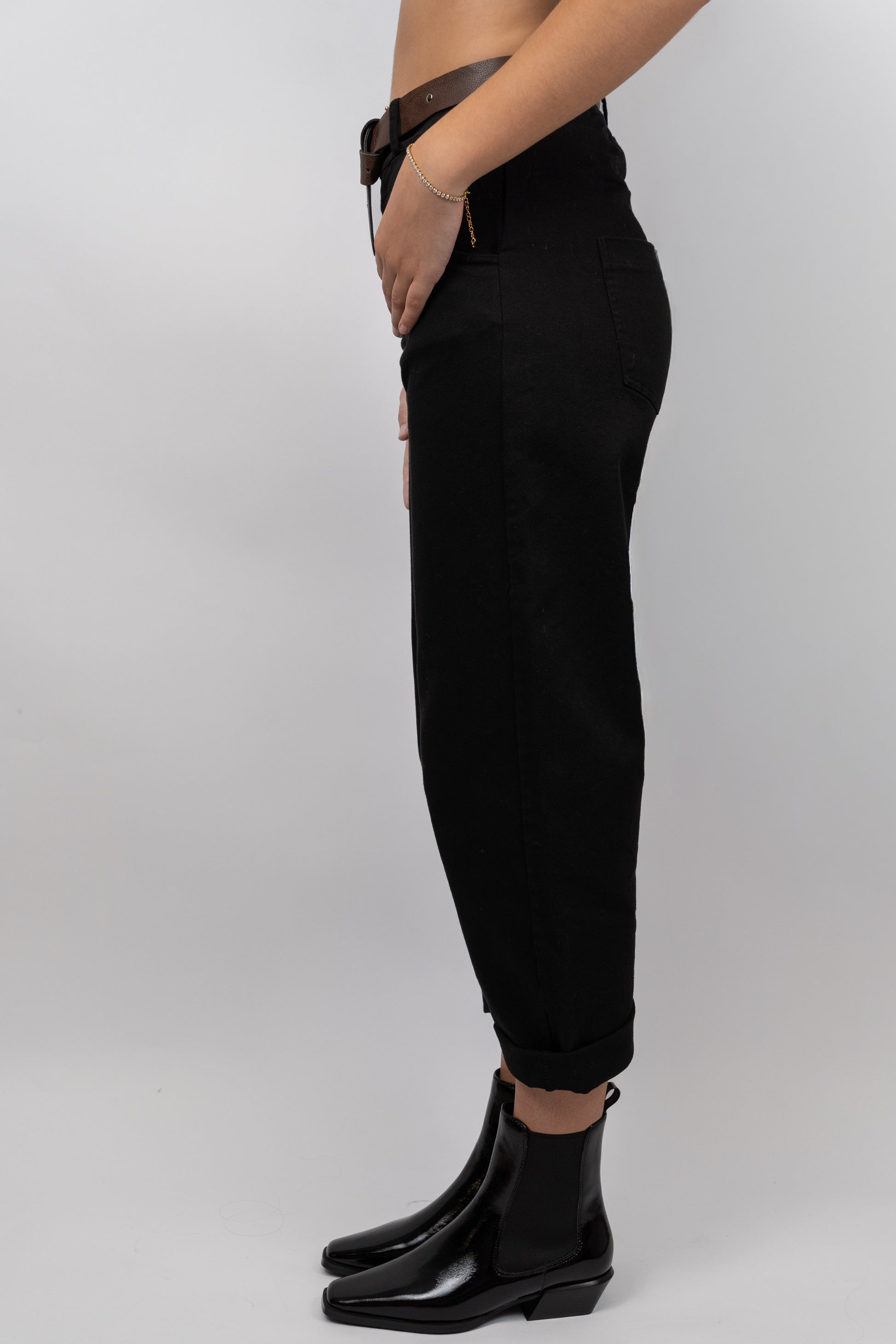 Cropped Balloon Jeans