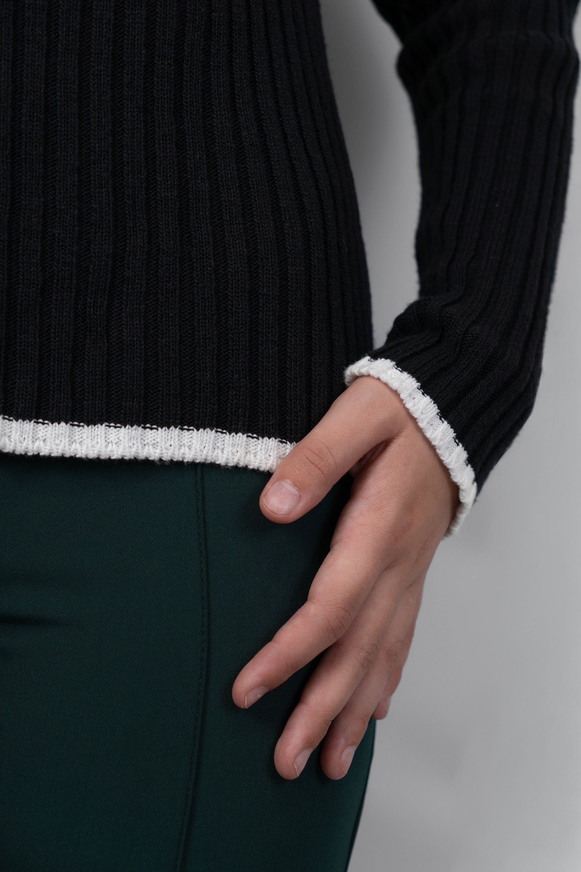 Zip-Up Ribbed Knit Cardigan