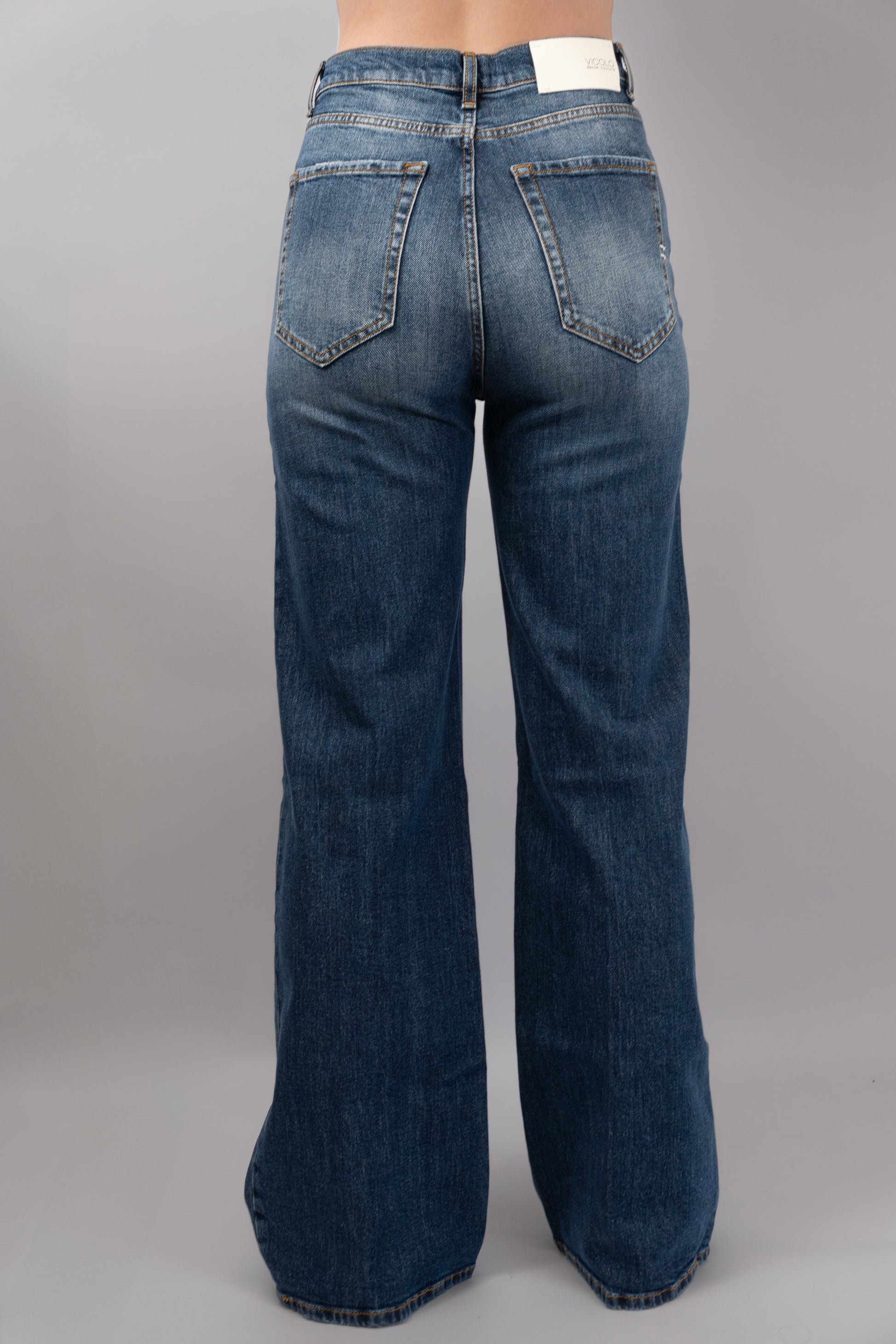 Wide-Leg High-Waist Jeans