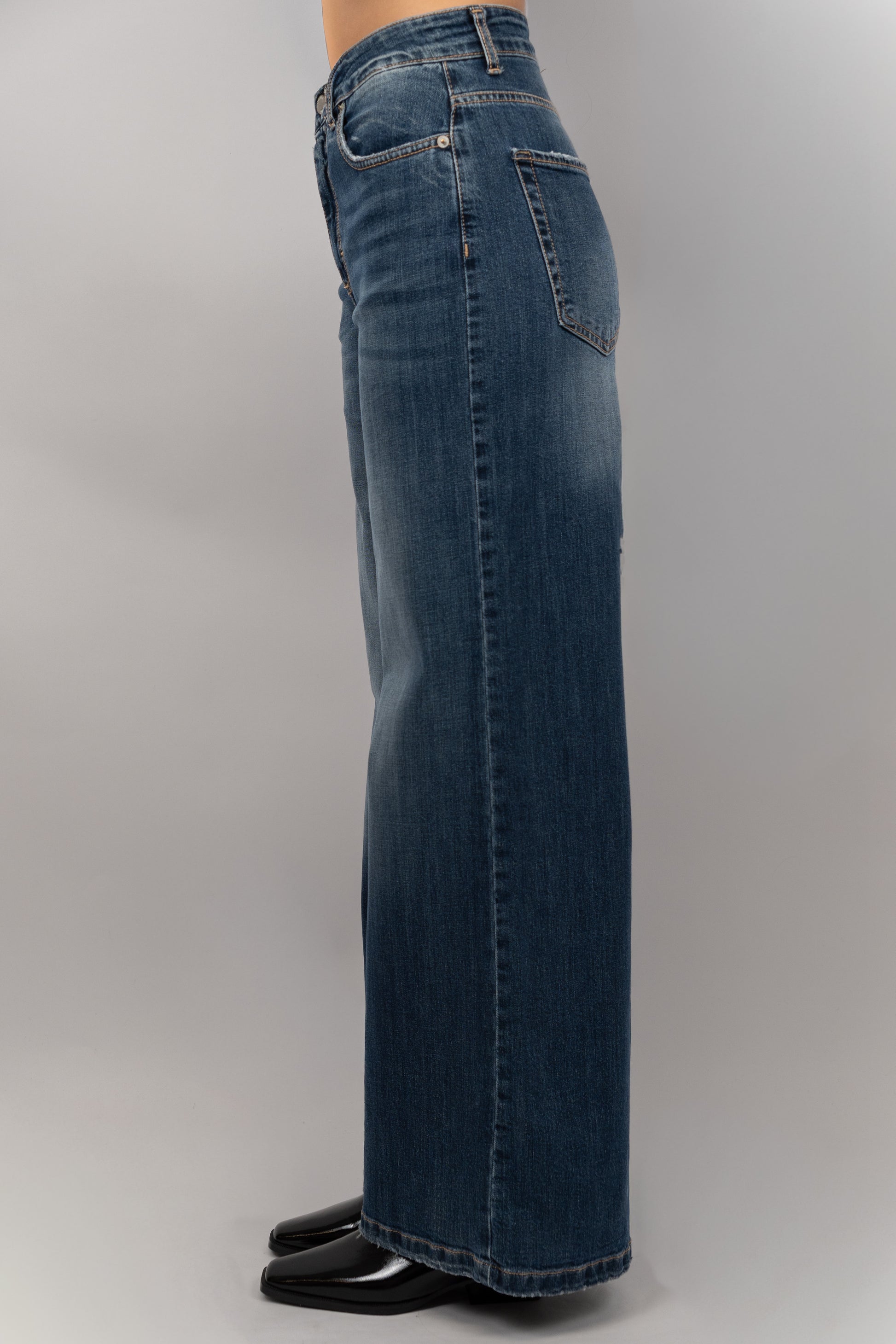 Wide-Leg High-Rise Jeans