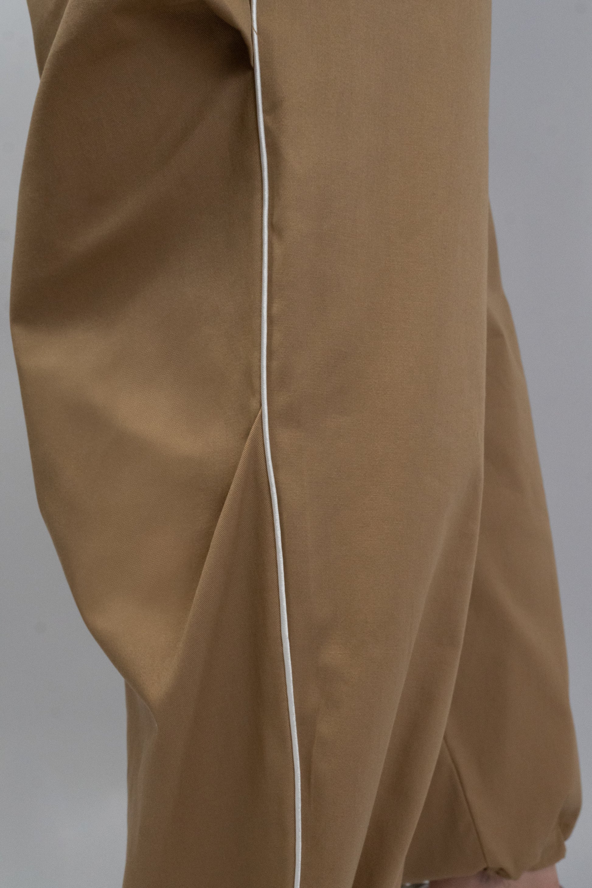 Camel Balloon Trousers