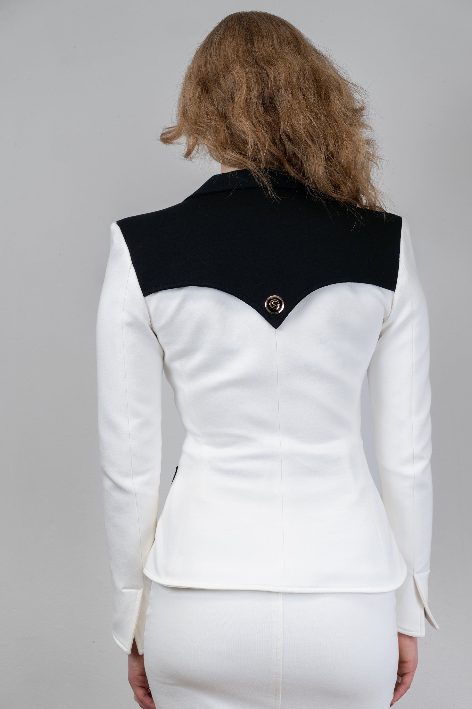 Contrast-Detail Tailored Blazer