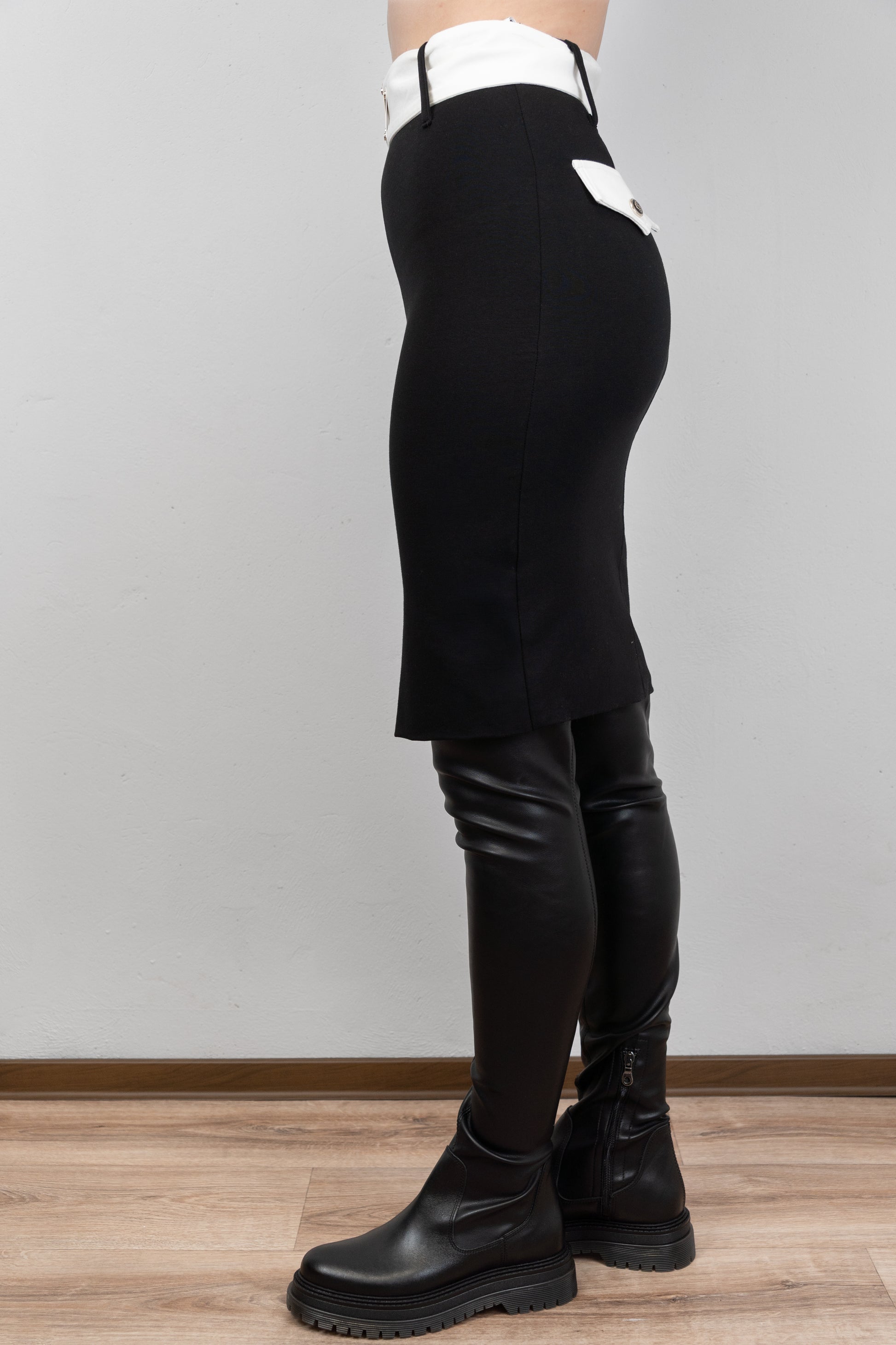 Black Contrast Pencil Skirt