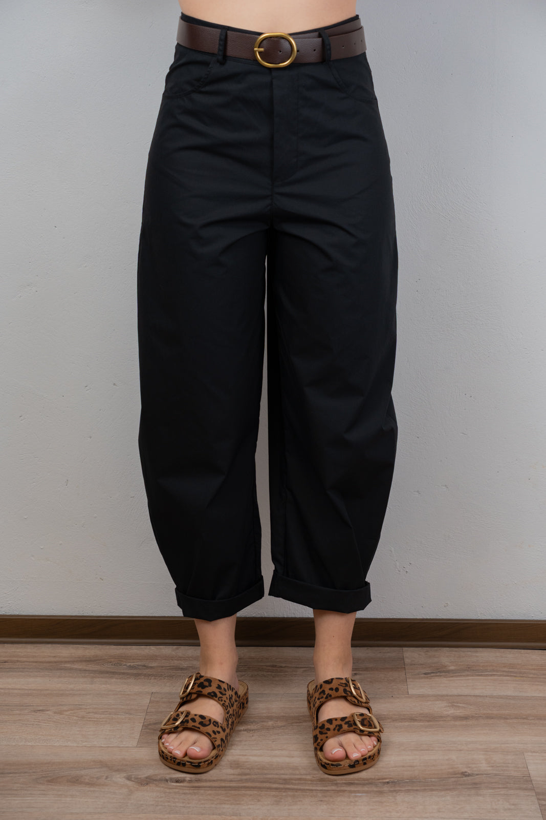 Black Cropped Trousers with Belt