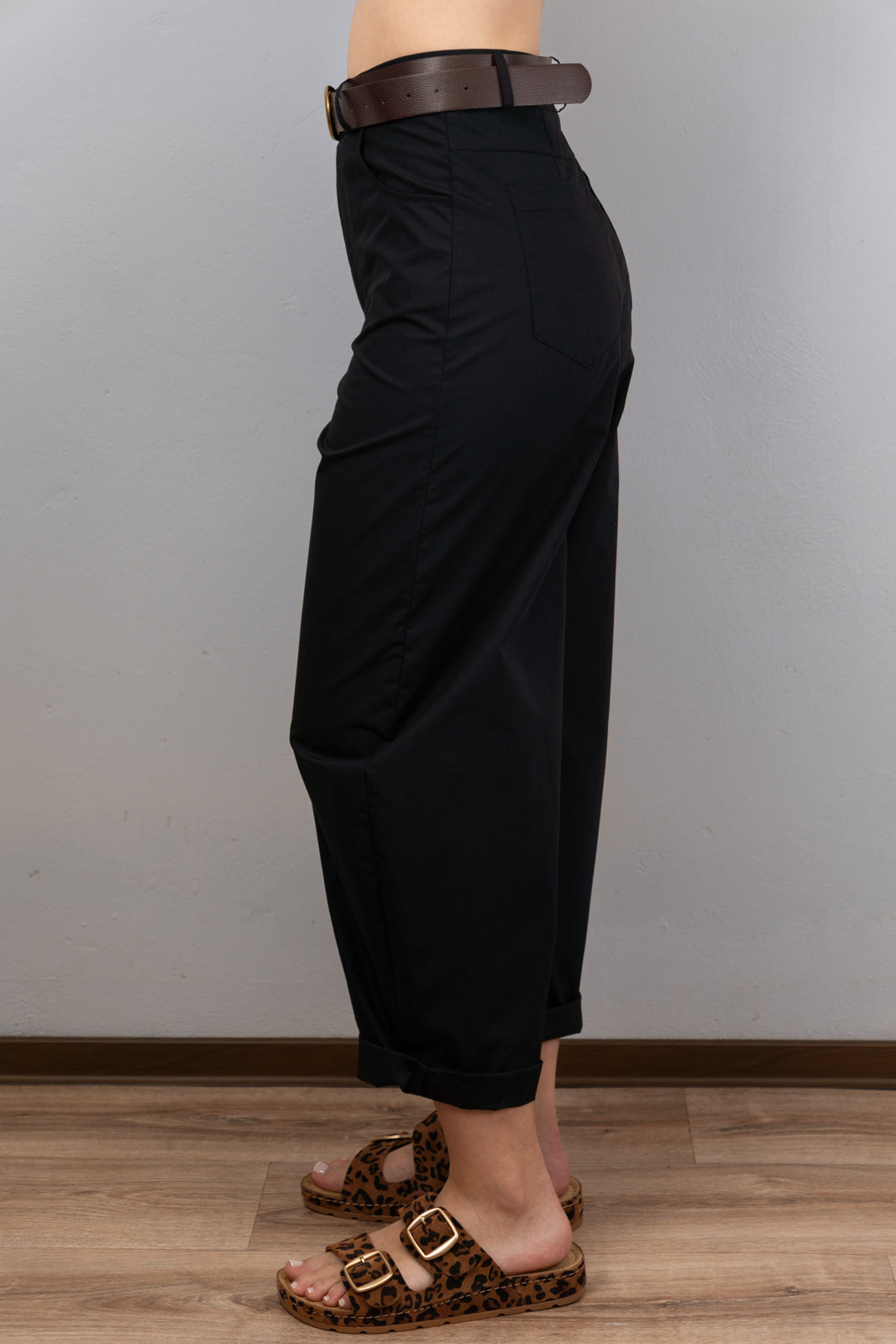 Black Cropped Trousers with Belt