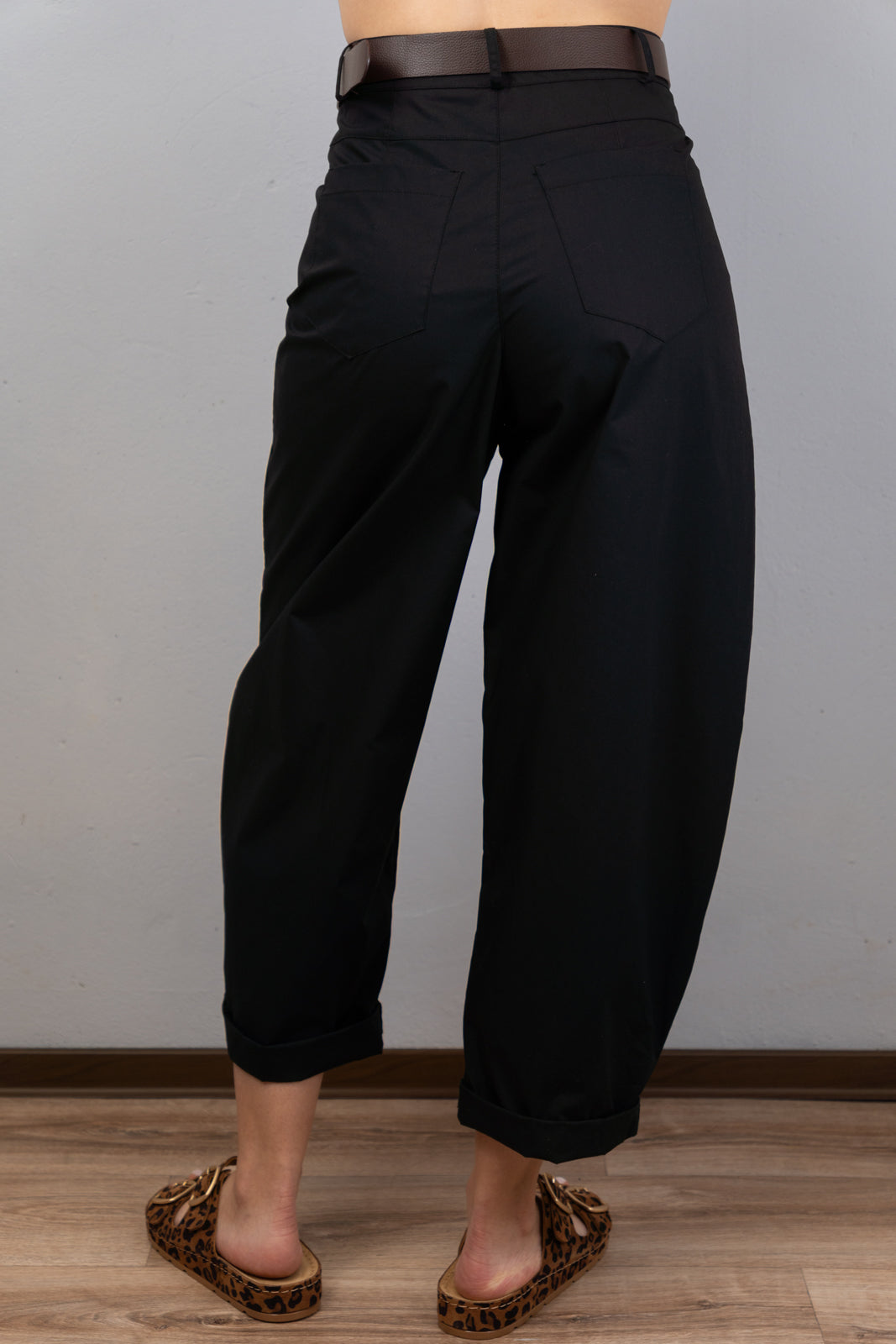 Black Cropped Trousers with Belt