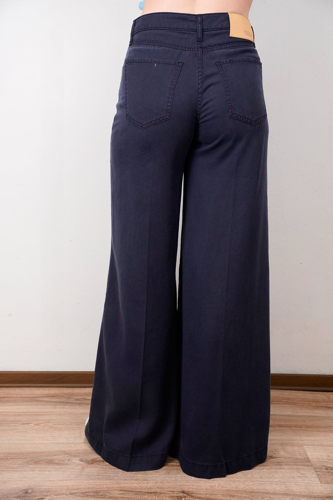 Wide-Legged Jeans