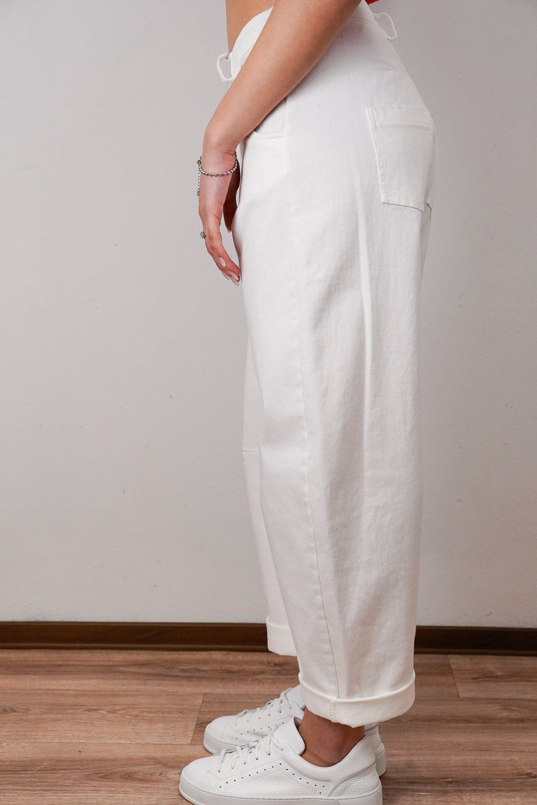 White Wide-legged Cropped Jeans