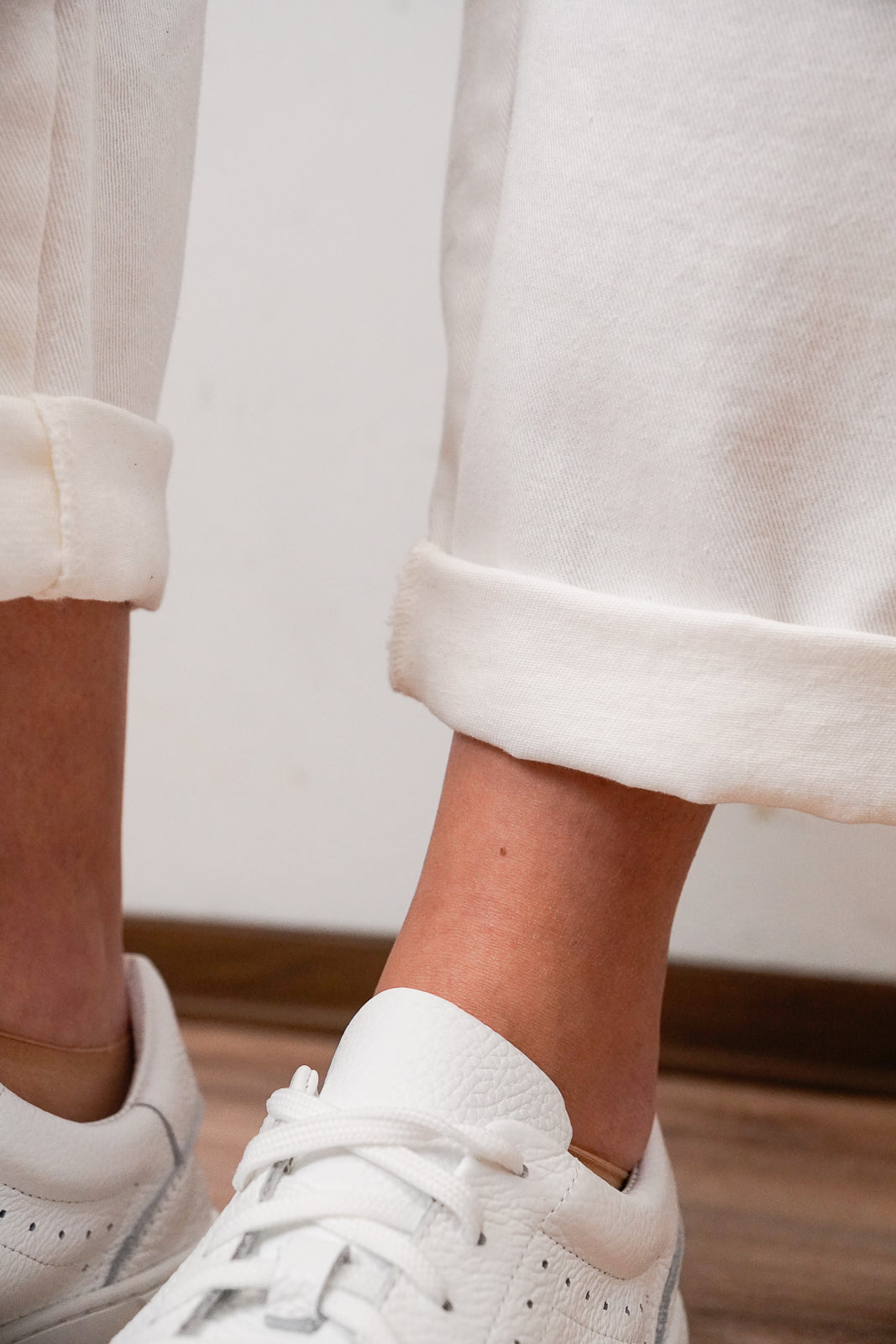 White Wide-legged Cropped Jeans