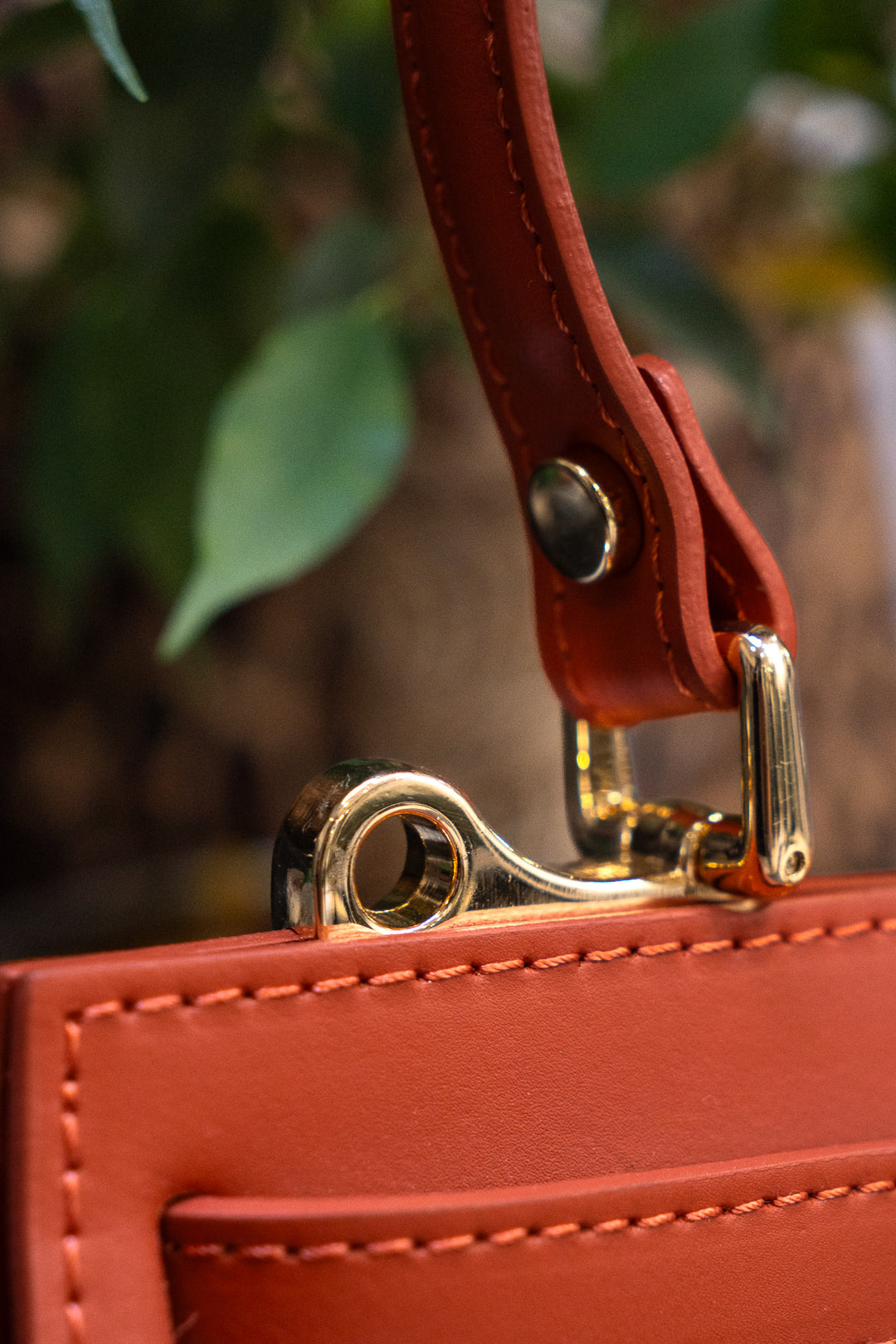 Terracotta Structured Twist-Lock Top-Handle Bag