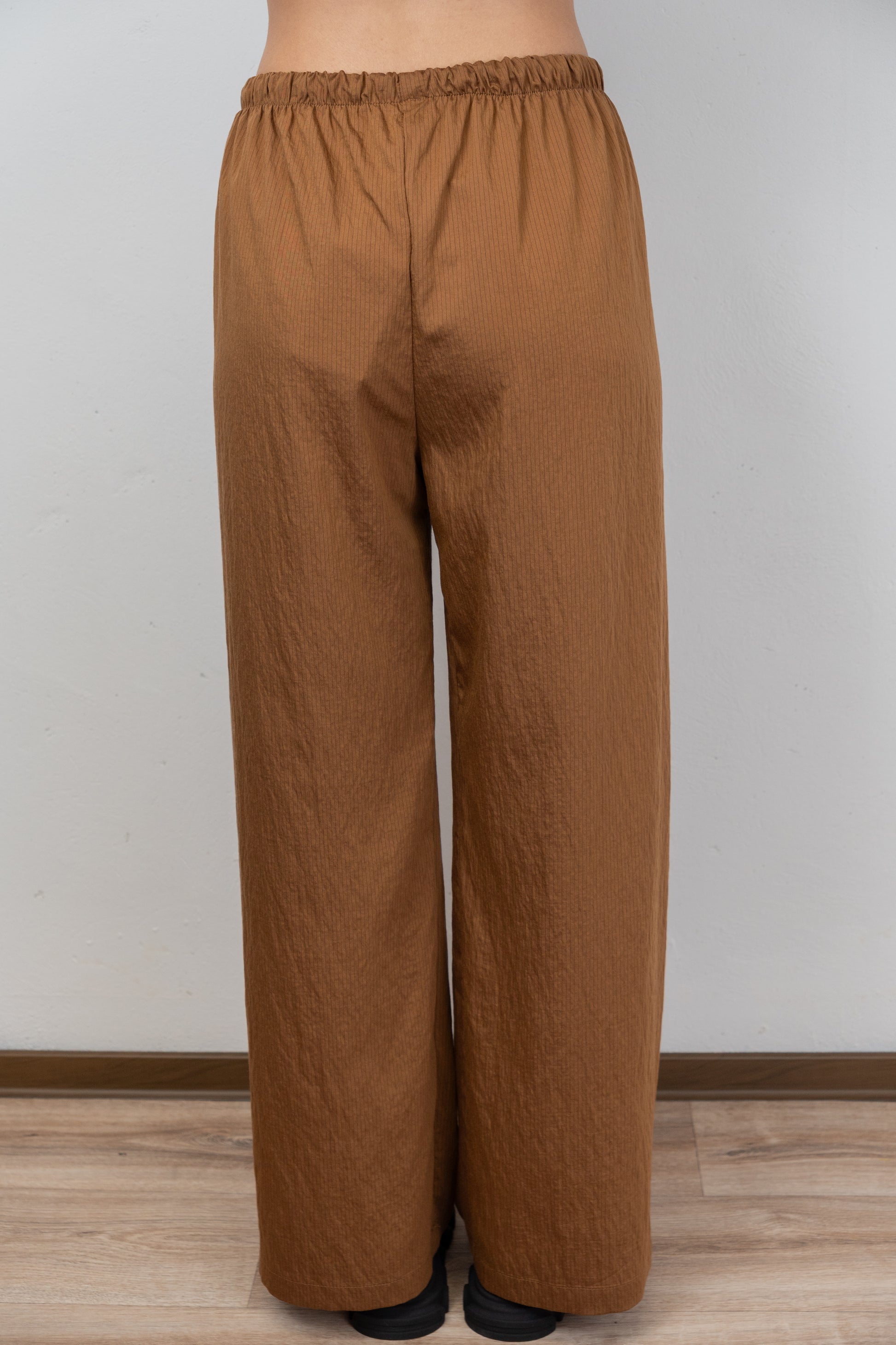 Chestnut Two-Piece Set