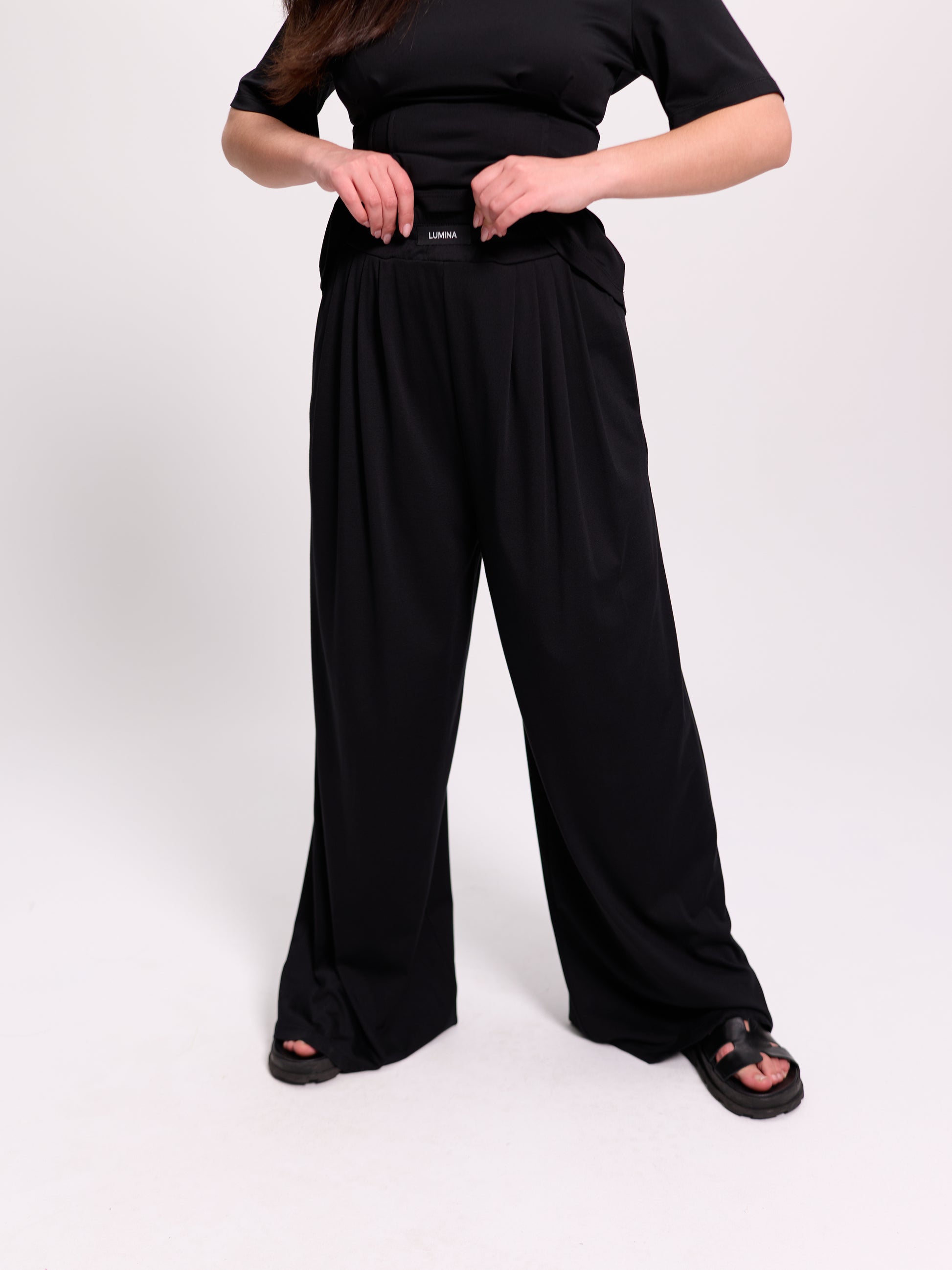 Black Pleated Wide-Leg Trousers