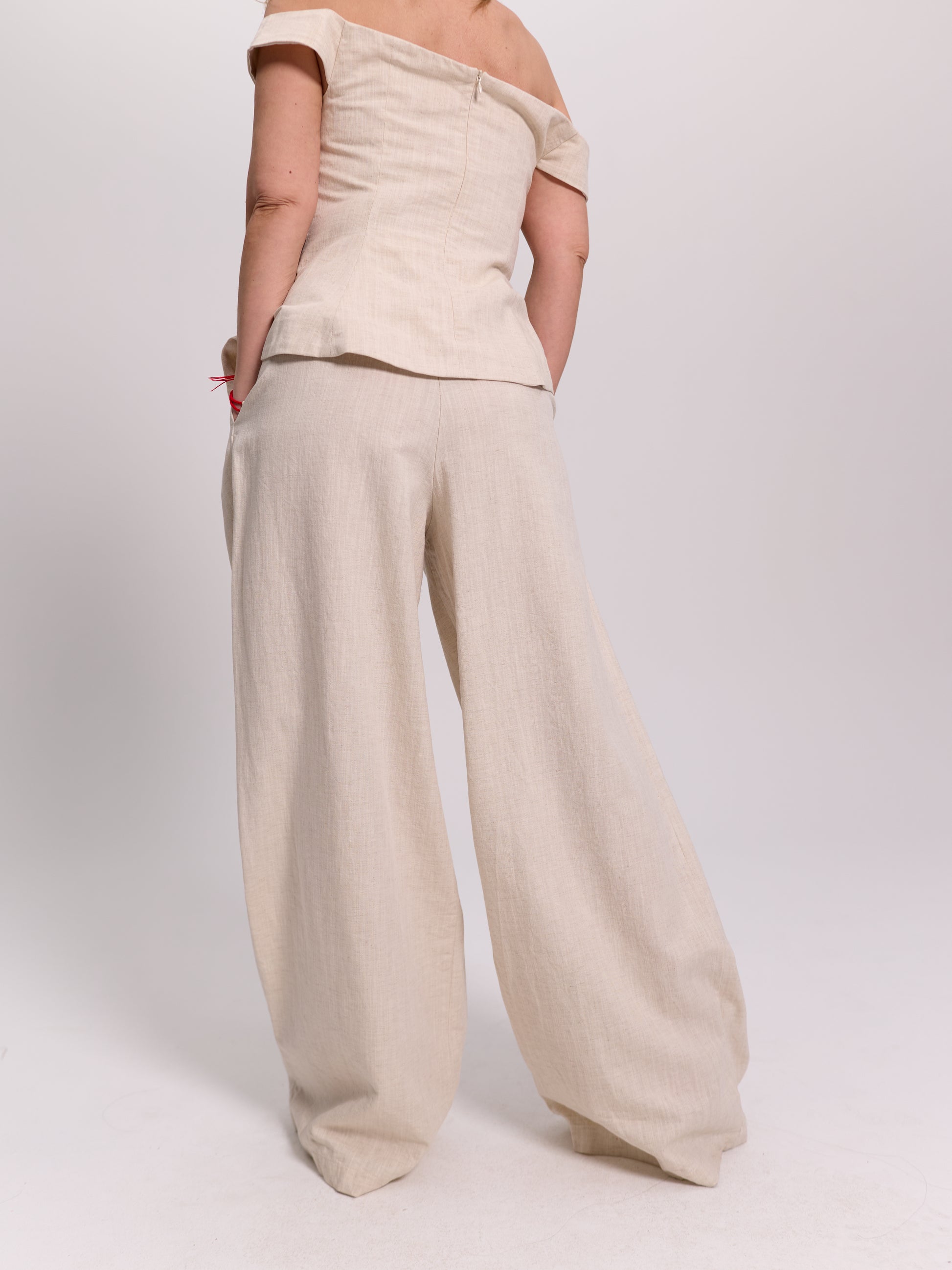 Wide-Leg Pleated Linen Trousers