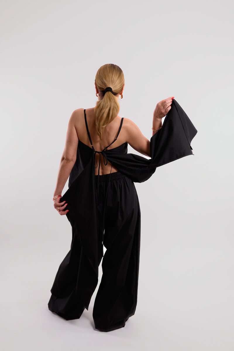 Black Pleated Wide-Leg Trousers